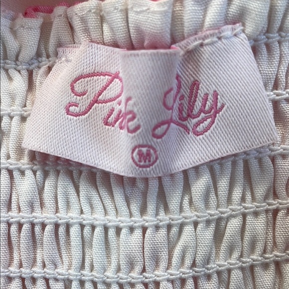 PINK LILY- Floral Print Smocked Back Mimi Dress size M - Picture 4 of 9